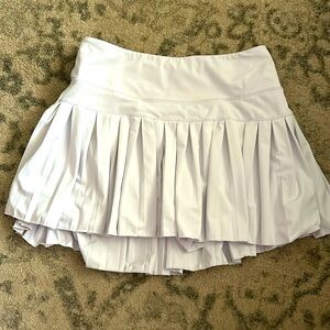White gold hinge skirt